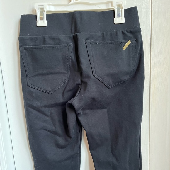 Lilly Pulitzer Mia Leggings in Onyx - Picture 4 of 5